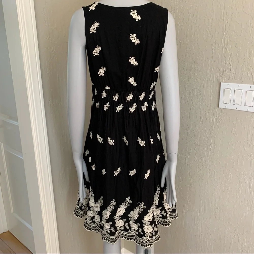 KAREN KANE Embroidered Floral Sleeveless Dress Cotton Black & Creme - Picture 7 of 15
